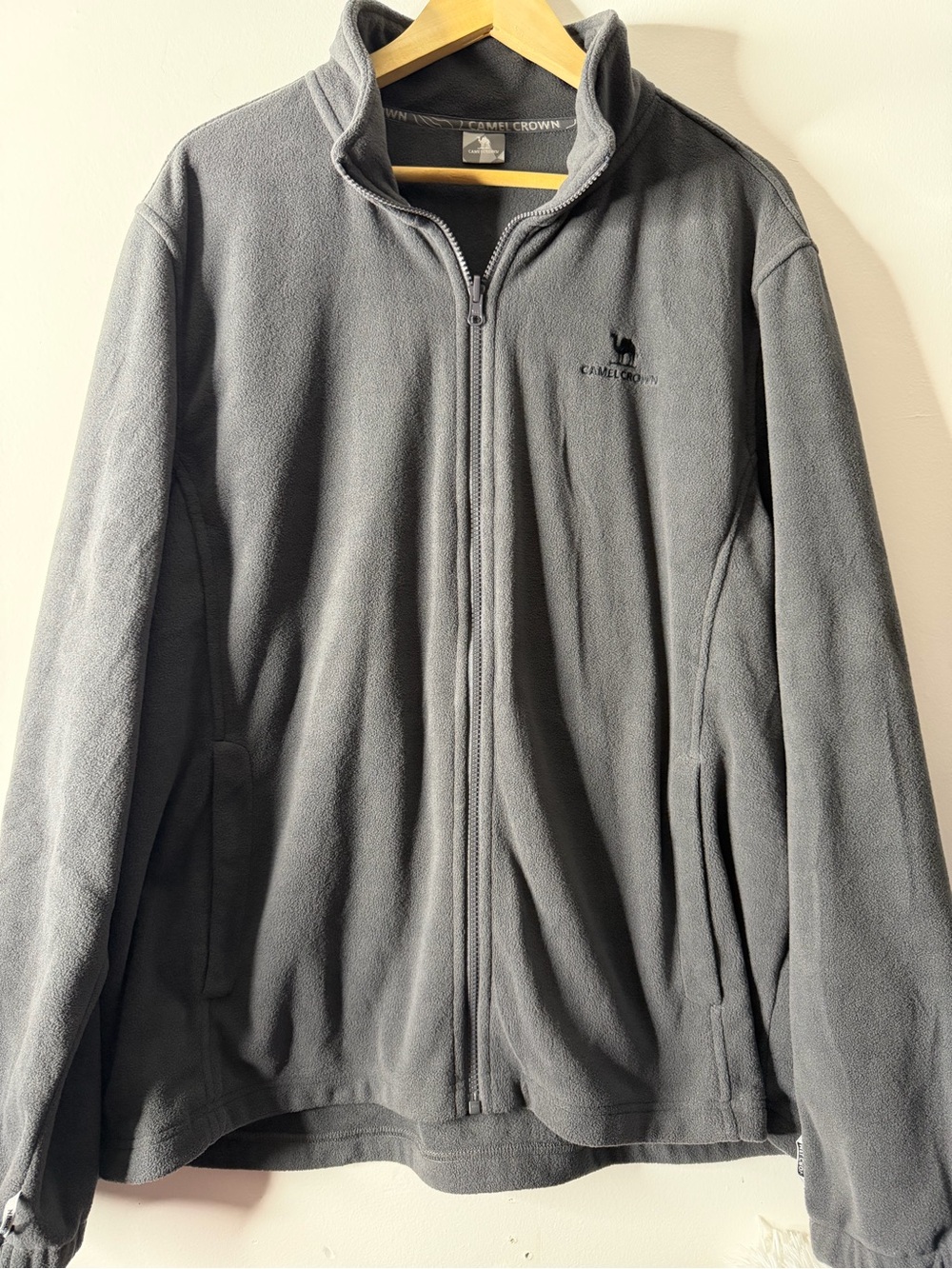 Camel Crown Men's Gray Full-Zip Fleece Jacket